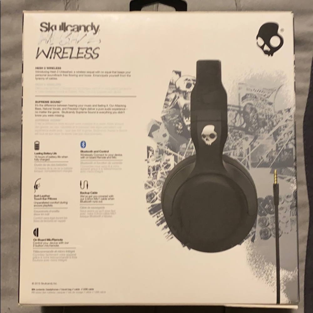 Brand new Skullcandy Wireless Headphones